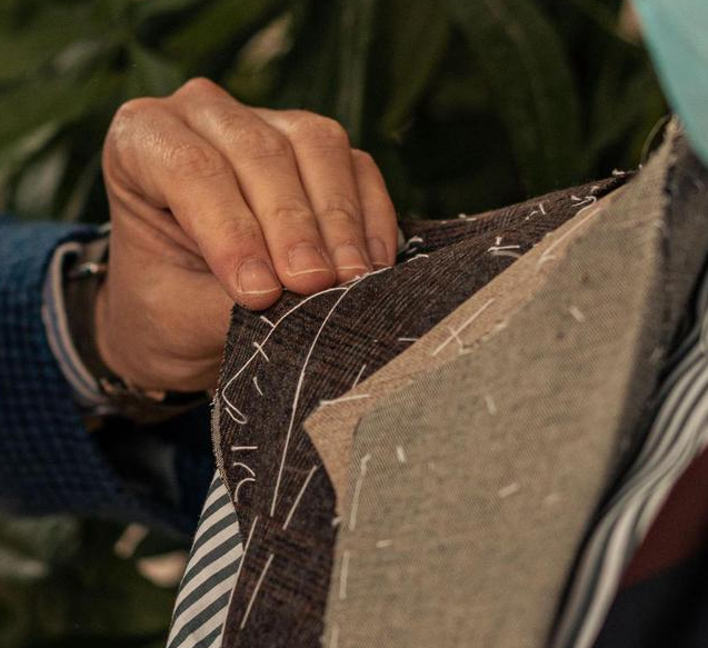 西服定做廠家 手工定做西服內襯圖片